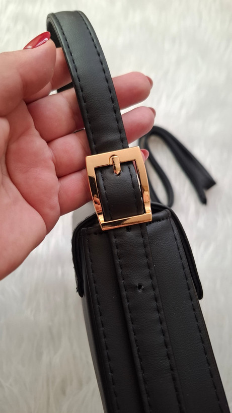 کیف تک بند اینام