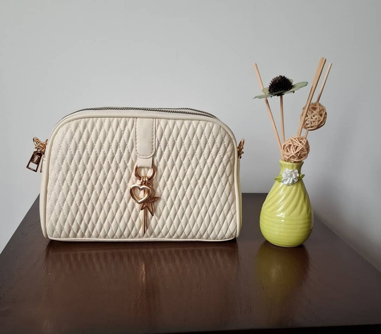 کیف پاس گلدوزی آویزدار