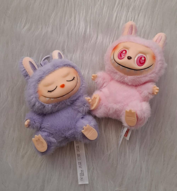 عروسک لبوبو آنباکس شده