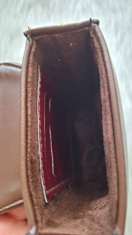 کیف موبایلی کارولینا