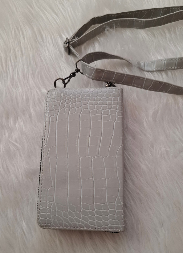 کیف پاس کتابی