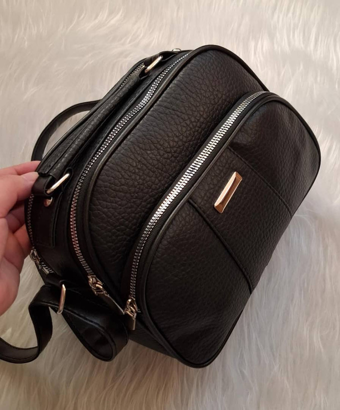 کیف تک بند نگین