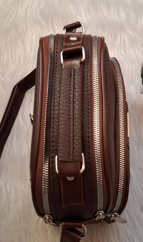 کیف تک بند نگین