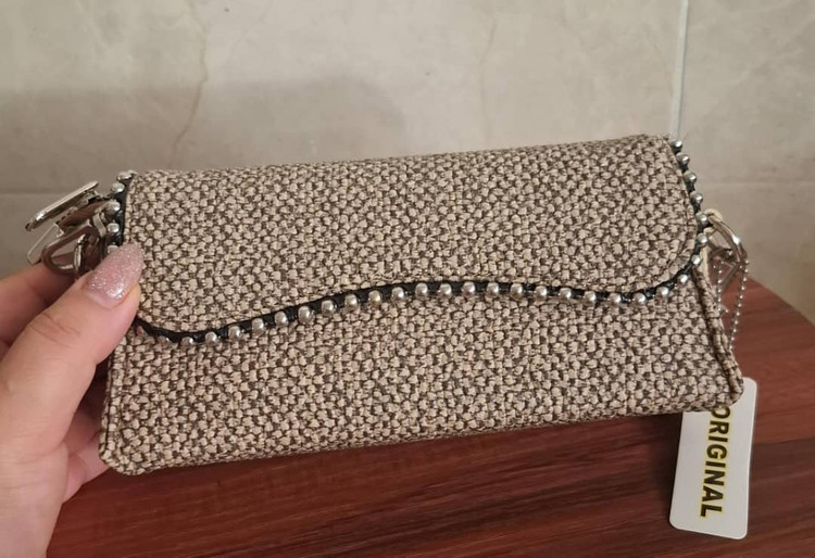 کیف کنفی لب مروارید